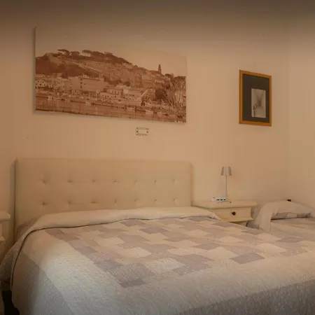 Hotel La Scogliera *